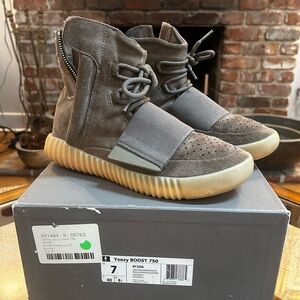 Yeezy Boost 750 in Gray and Cream
